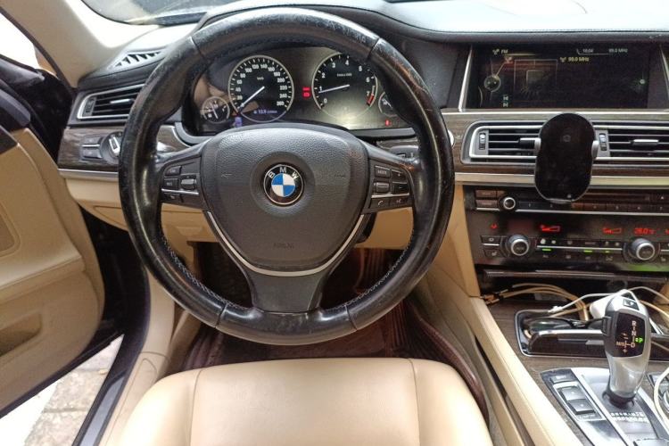 Used BMW 7 Series 2013 730Li Leading Model Steering Wheel