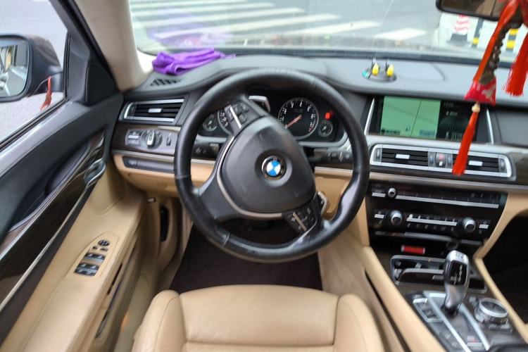 Used BMW 7 Series 2013 740Li xDrive Steering Wheel