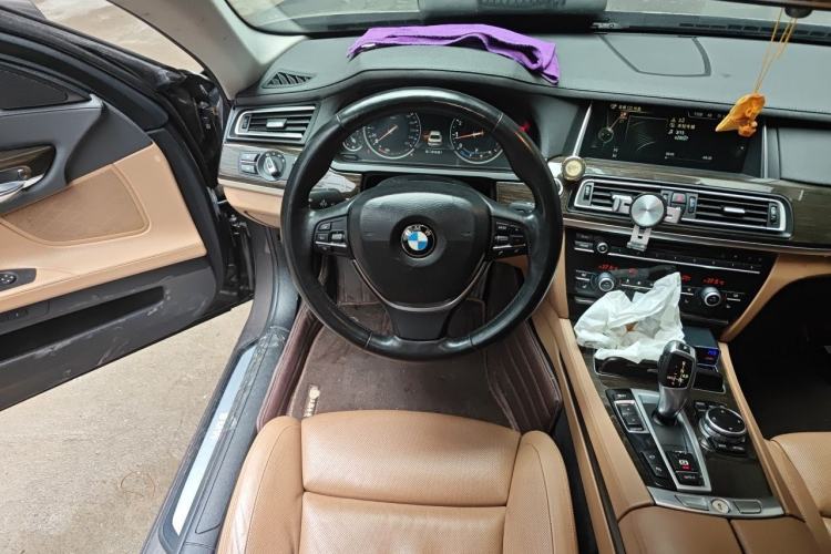 Used BMW 7 Series 2013 730Li Luxury Model Steering Wheel