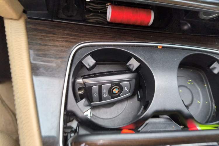 Used BMW 7 Series 2013 740Li xDrive Vehicle Key