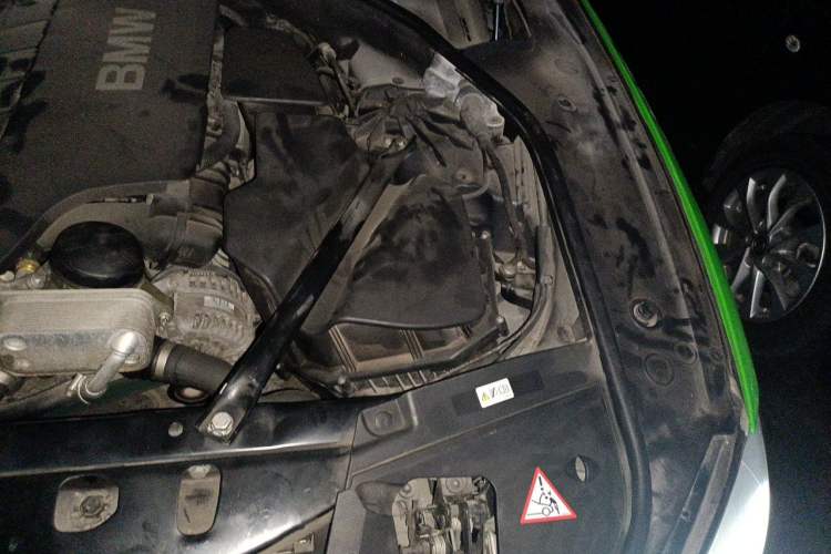 Used BMW 7 Series 2013 730Li Luxury Model Engine Bay Left