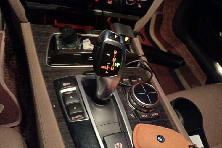 Used BMW 7 Series 2013 730Li Luxury Model Gear Lever
