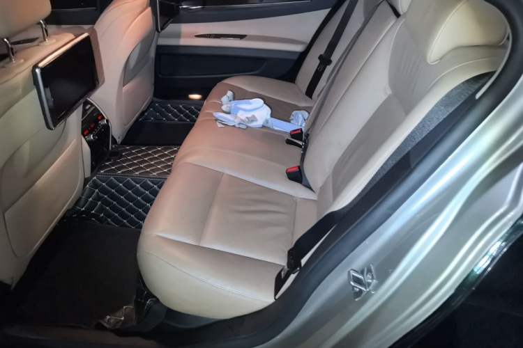 Used BMW 7 Series 2013 730Li Leading Model Left Rear Seat