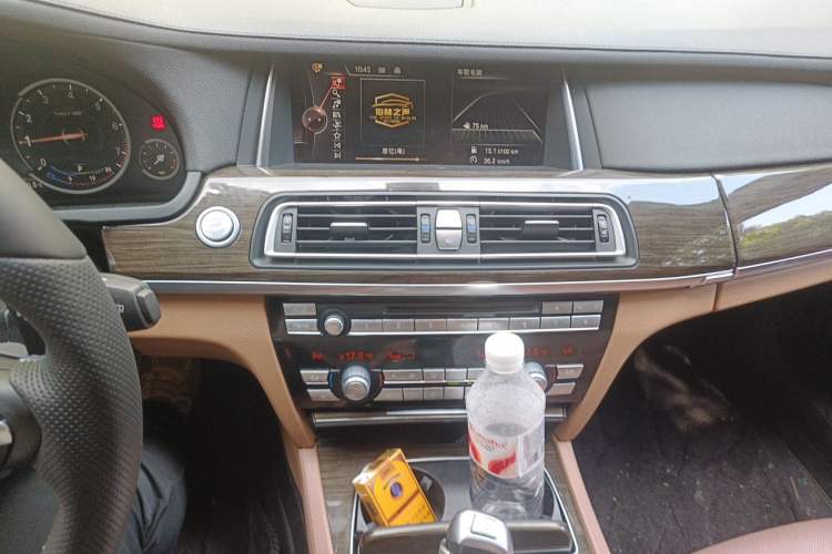 Used BMW 7 Series 2013 730Li Luxury Model Audio And AC Panel