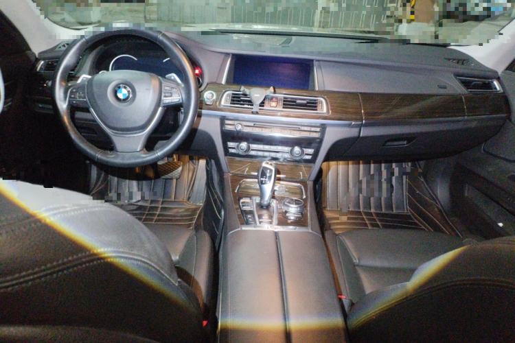 Used BMW 7 Series 2013 740Li xDrive Center Console