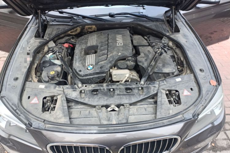 Used BMW 7 Series 2013 730Li Leading Model Engine Bay