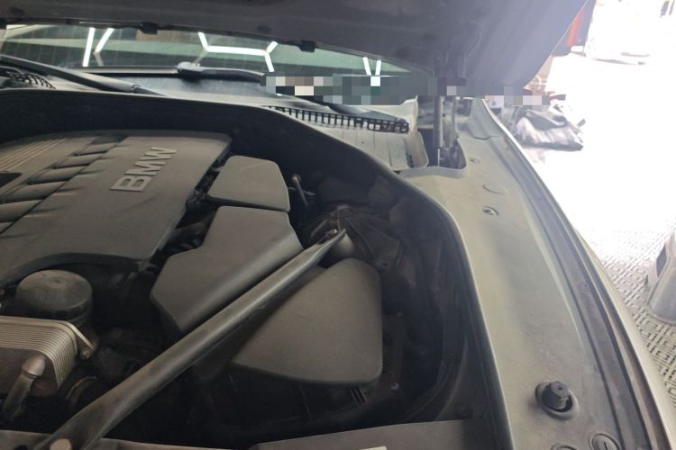 Used BMW 7 Series 2013 730Li Luxury Model Engine Bay Left