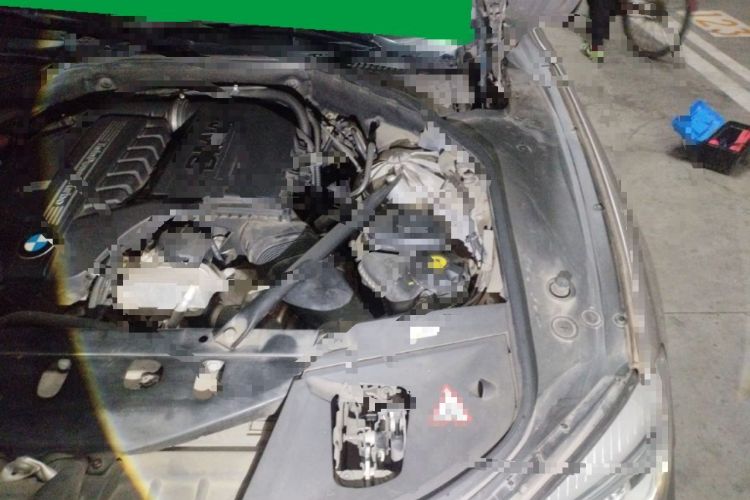 Used BMW 7 Series 2013 740Li xDrive Engine Bay Left