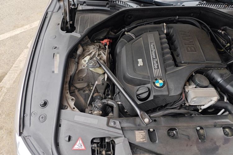 Used BMW 7 Series 2013 740Li Leading Model Engine Bay Right