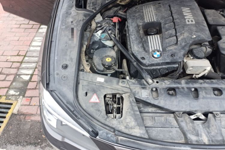 Used BMW 7 Series 2013 730Li Leading Model Engine Bay Right