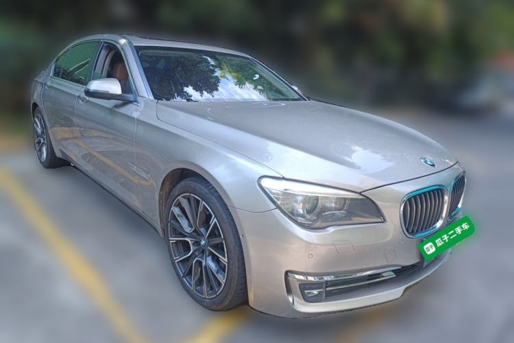 Used BMW 7 Series 2013 730Li Luxury Model Front Right 45 Deg