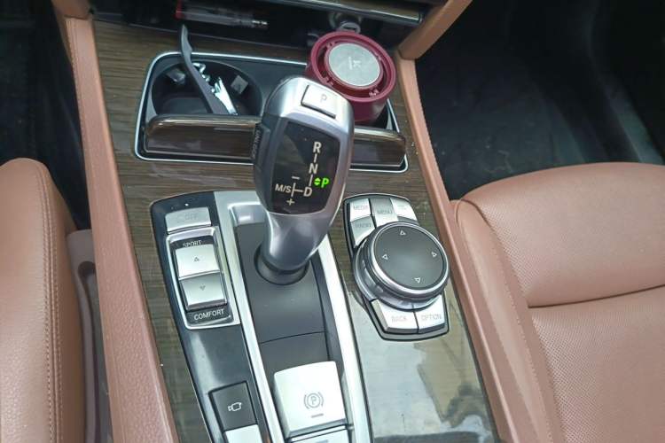 Used BMW 7 Series 2013 730Li Luxury Model Gear Lever