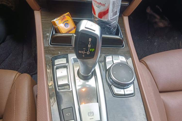 Used BMW 7 Series 2013 730Li Luxury Model Gear Lever