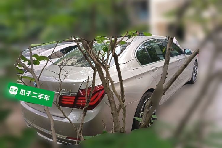 Used BMW 7 Series 2013 730Li Luxury Model Rear Right 45 Deg