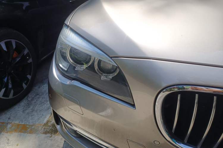 Used BMW 7 Series 2013 730Li Luxury Model Right Front Headlight