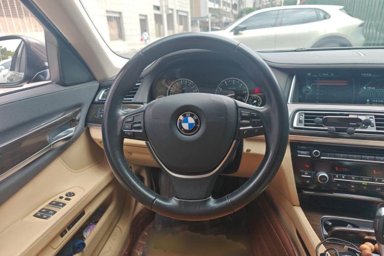 Used BMW 7 Series 2013 730Li Leading Model Steering Wheel