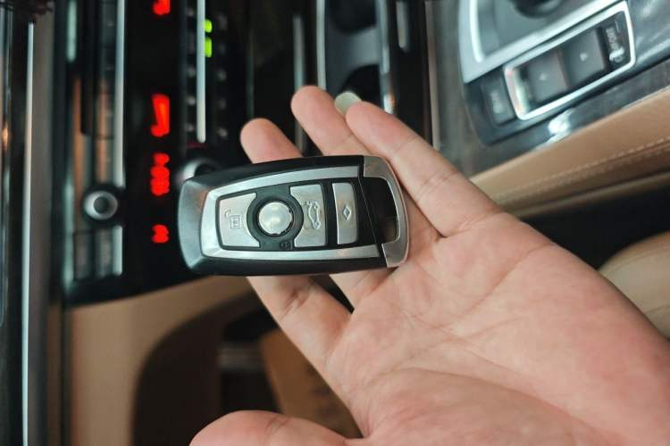 Used BMW 7 Series 2013 730Li Luxury Model Vehicle Key