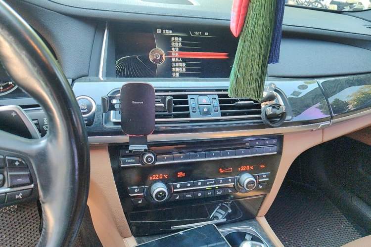 Used BMW 7 Series 2013 740Li xDrive Audio And AC Panel