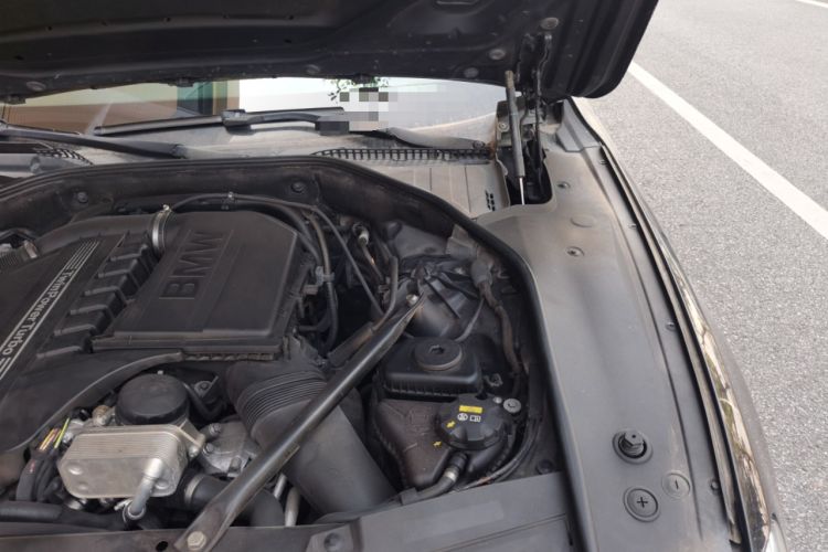 Used BMW 7 Series 2013 740Li xDrive Engine Bay Left
