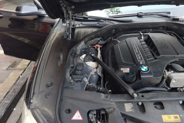 Used BMW 7 Series 2013 740Li xDrive Engine Bay Right