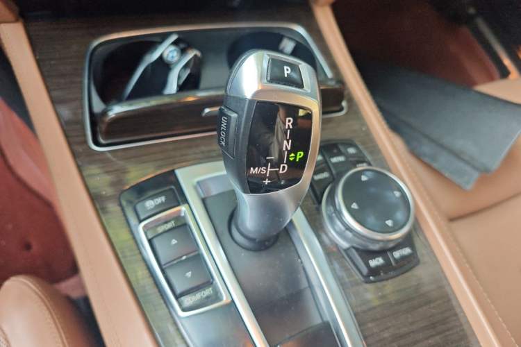 Used BMW 7 Series 2013 740Li Leading Model Gear Lever