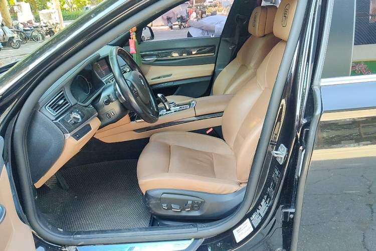 Used BMW 7 Series 2013 740Li xDrive Left Front Seat
