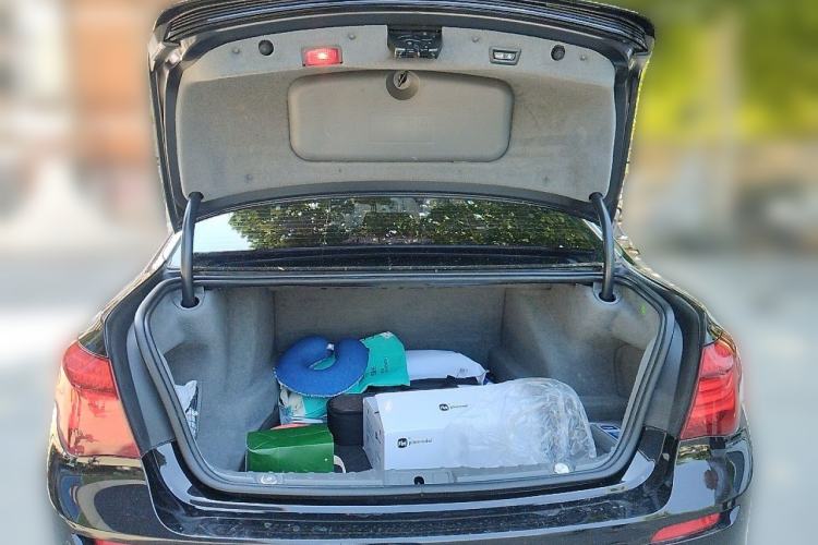 Used BMW 7 Series 2013 740Li xDrive Trunk
