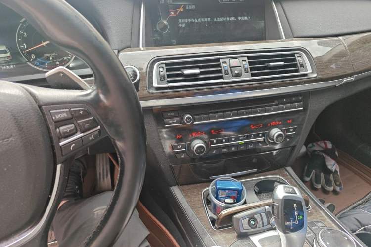 Used BMW 7 Series 2013 740Li xDrive Audio And AC Panel