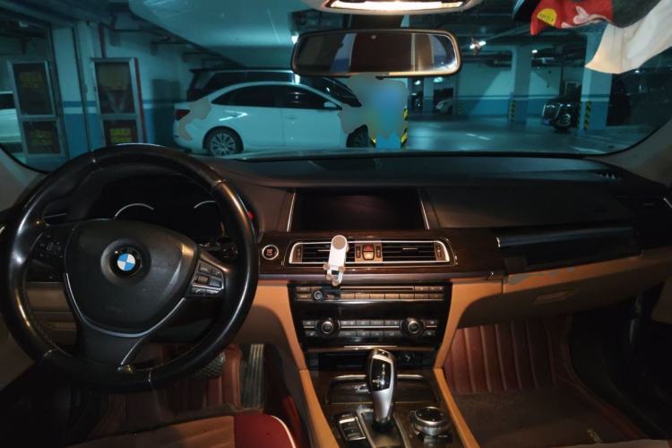 Used BMW 7 Series 2013 730Li Leading Model Center Console