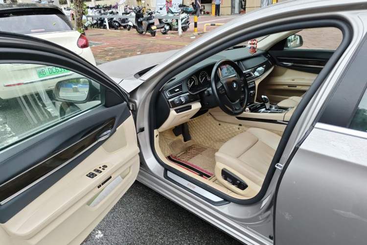 Used BMW 7 Series 2013 740Li Leading Model Driver Seat