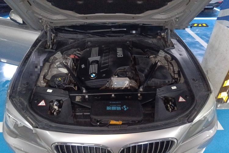 Used BMW 7 Series 2013 730Li Leading Model Engine Bay