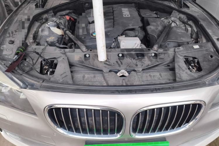 Used BMW 7 Series 2013 730Li Luxury Model Engine Bay