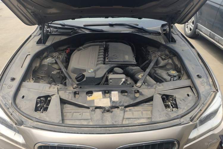 Used BMW 7 Series 2013 740Li Luxury Model Engine Bay