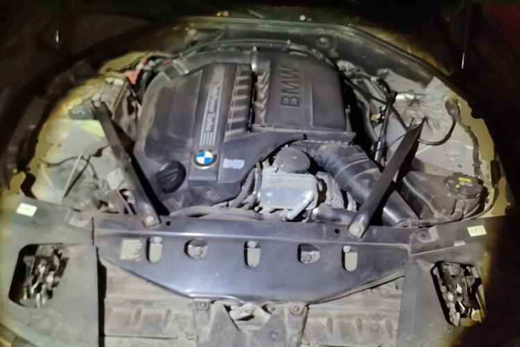 Used BMW 7 Series 2013 740Li Leading Model Engine Bay