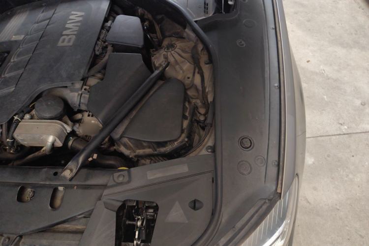 Used BMW 7 Series 2013 730Li Leading Model Engine Bay Left
