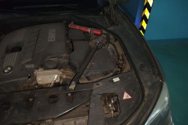 Used BMW 7 Series 2013 730Li Leading Model Engine Bay Left