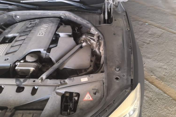 Used BMW 7 Series 2013 730Li Leading Model Engine Bay Left