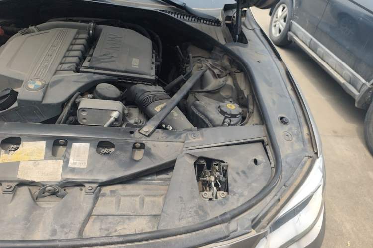 Used BMW 7 Series 2013 740Li Luxury Model Engine Bay Left