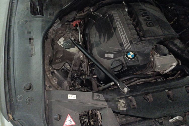 Used BMW 7 Series 2013 740Li Leading Model Engine Bay Right