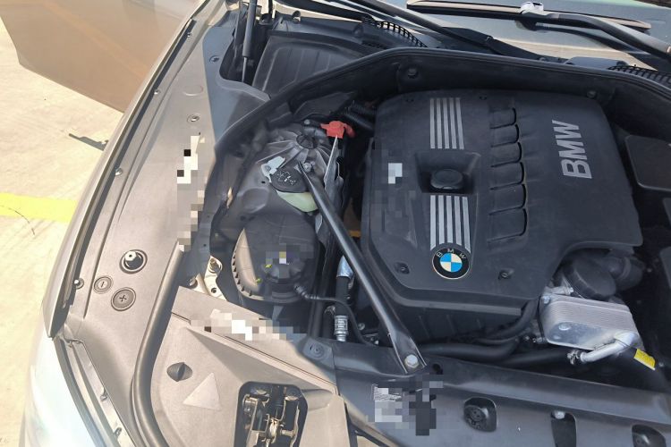Used BMW 7 Series 2013 730Li Leading Model Engine Bay Right