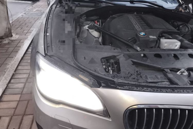 Used BMW 7 Series 2013 740Li xDrive Engine Bay Right
