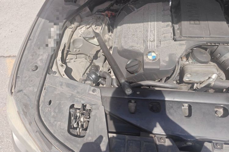 Used BMW 7 Series 2013 740Li xDrive Engine Bay Right