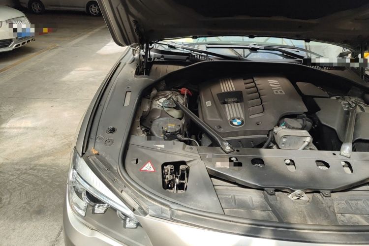 Used BMW 7 Series 2013 730Li Leading Model Engine Bay Right