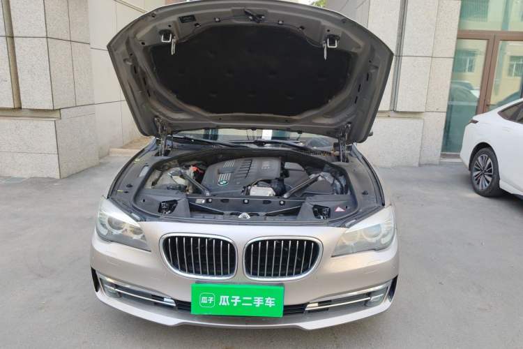 Used BMW 7 Series 2013 730Li Leading Model Engine Bay