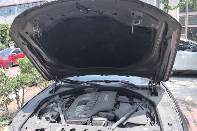 Used BMW 7 Series 2013 730Li Leading Model Engine Bay