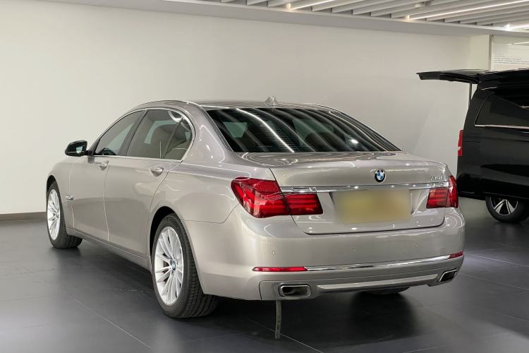 Used BMW 7 Series 2013 740Li Leading Model Exterior 5