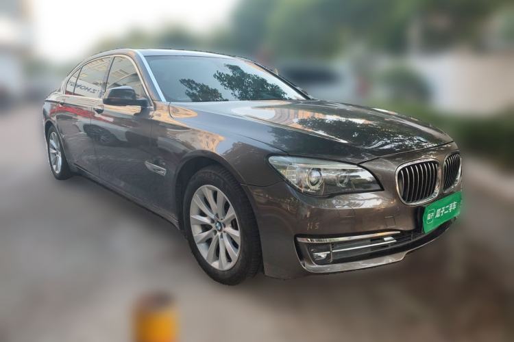 Used BMW 7 Series 2013 740Li xDrive Front Right 45 Deg