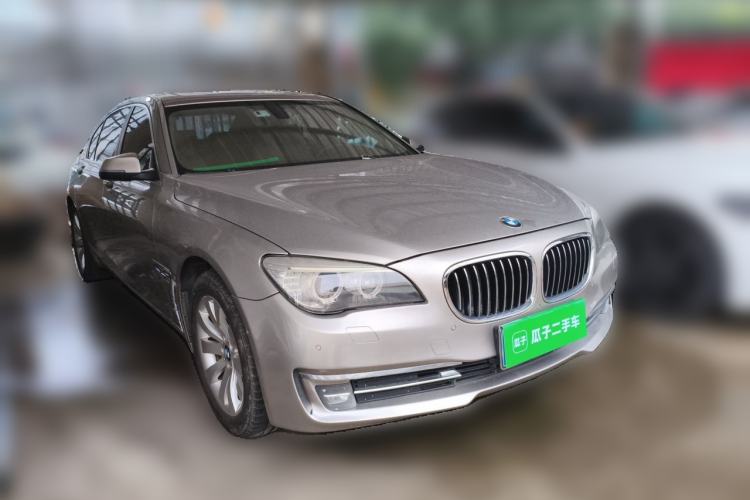 Used BMW 7 Series 2013 730Li Luxury Model Front Right 45 Deg