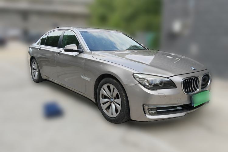 Used BMW 7 Series 2013 730Li Luxury Model Front Right 45 Deg