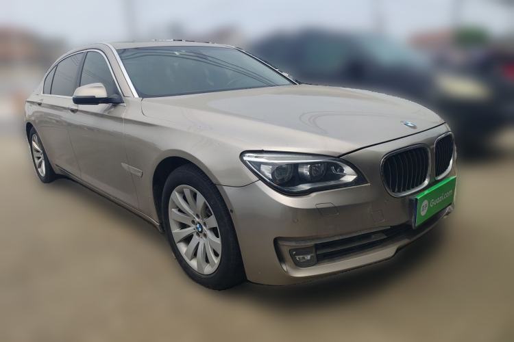 Used BMW 7 Series 2013 740Li Luxury Model Front Right 45 Deg